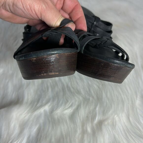 UGG Mattie Black Leather Platform Clogs Mules Sz 9.5 - Picture 6 of 8